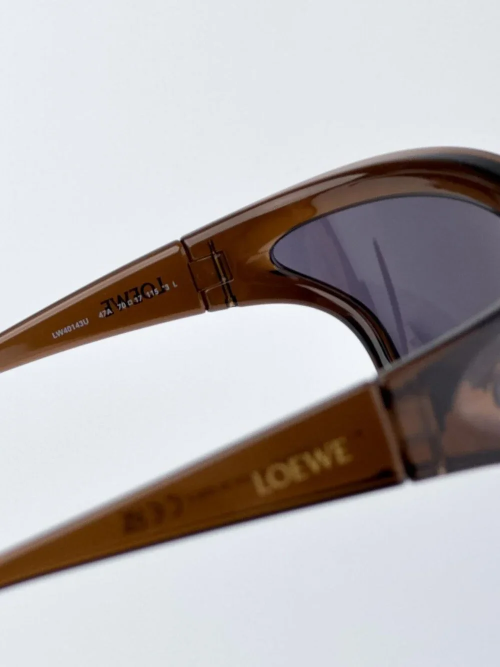LOEWE LW40143U 47A SHINY BROWN GREY MASK SUNGLASSES